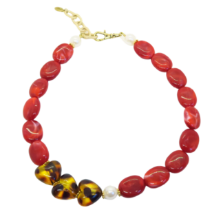 Ras de cou Gabrielle perles rouges et cœurs léopard