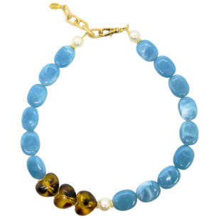 Ras de cou Gabrielle perles bleu ciel et cœurs léopard